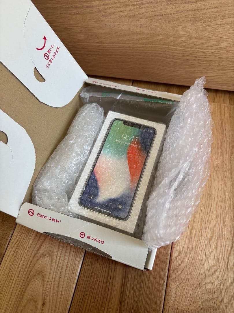 Apple iPhone X 本体　256GB シルバー　ジャンク品