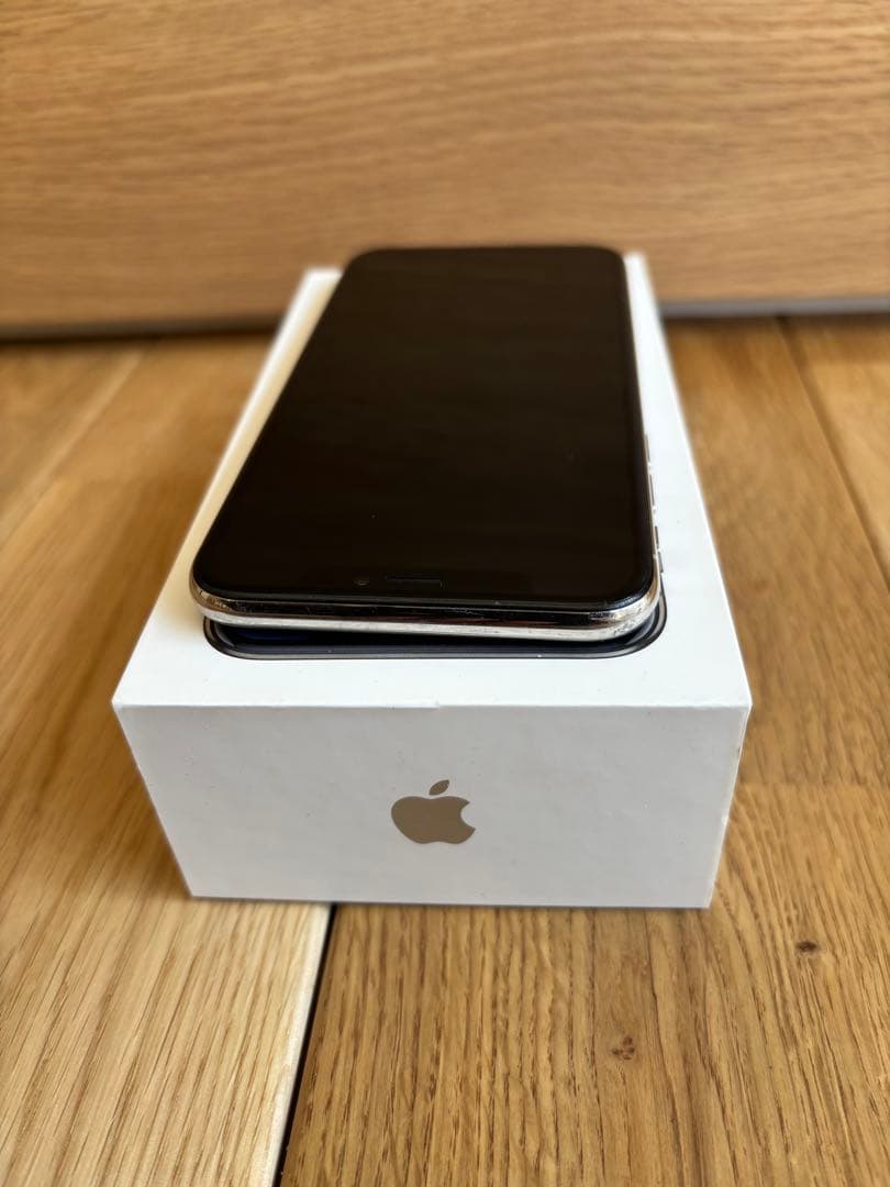 Apple iPhone X 本体　256GB シルバー　ジャンク品