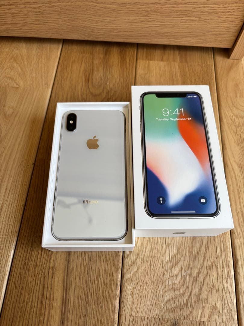 Apple iPhone X 本体　256GB シルバー　ジャンク品