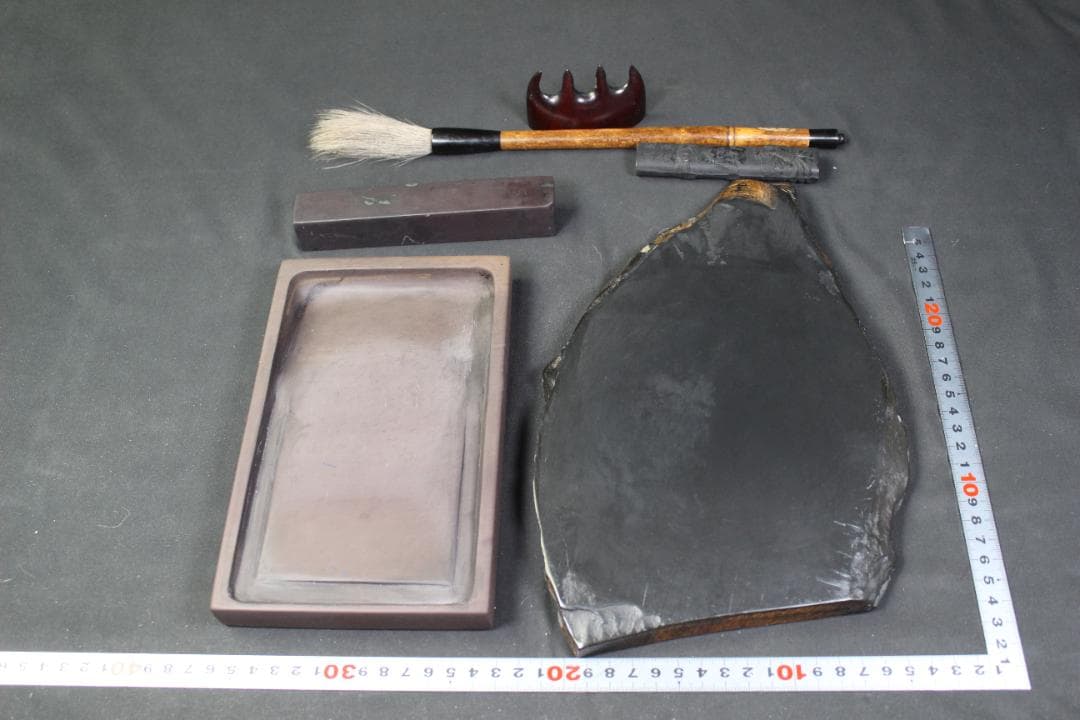 宋坑端硯　雄勝硯板　古墨　他　書道具６点