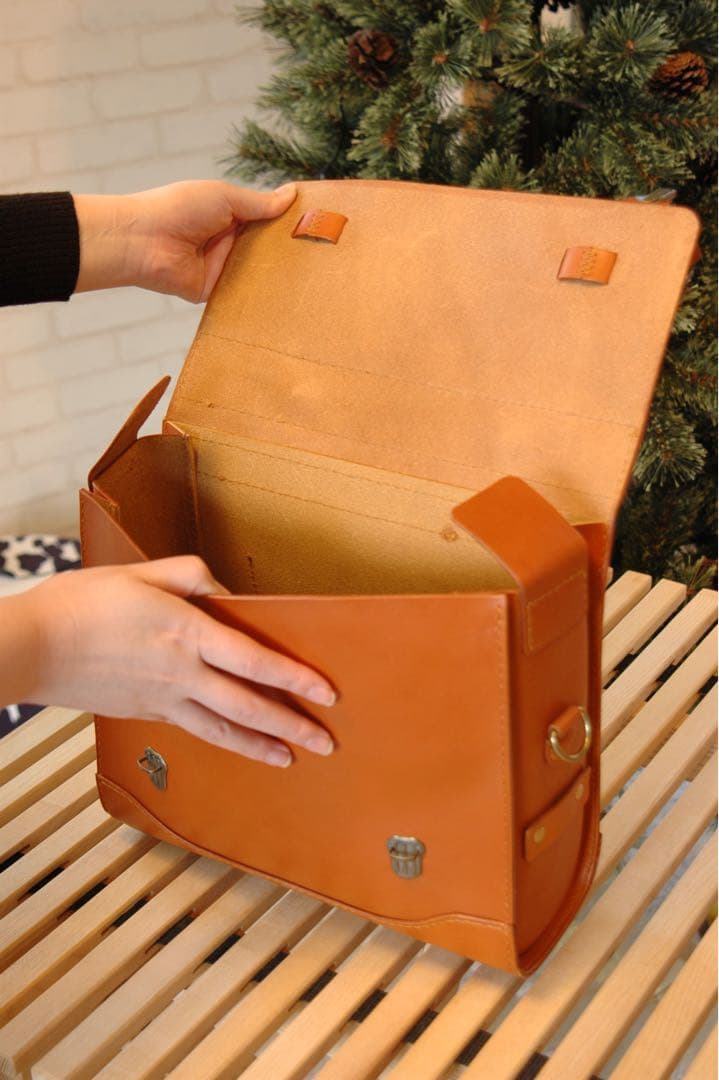 【総手縫い】本革サッチェルバッグ ショルダーバッグ　Riccio ハンドメイド