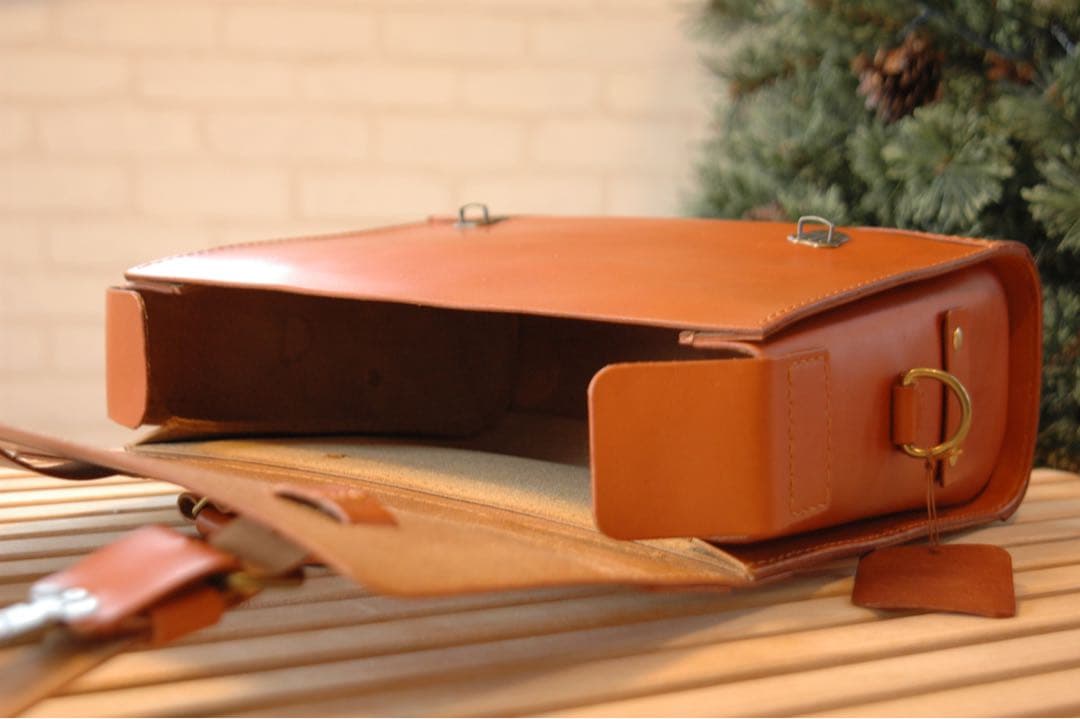 【総手縫い】本革サッチェルバッグ ショルダーバッグ　Riccio ハンドメイド