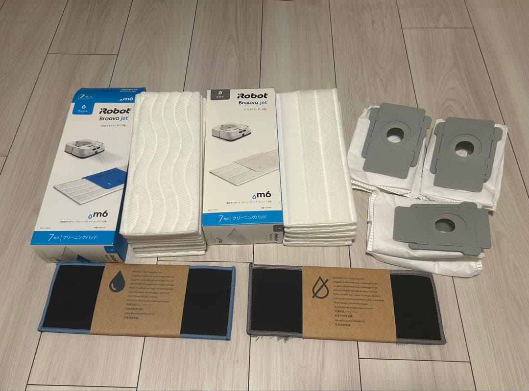 iRobot ルンバ i7+・ブラーバ m6・クリーンベース＋消耗品多数