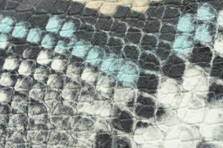 定価28600円 / iPhoneXS/X 本革手帳型ケース バジリスク