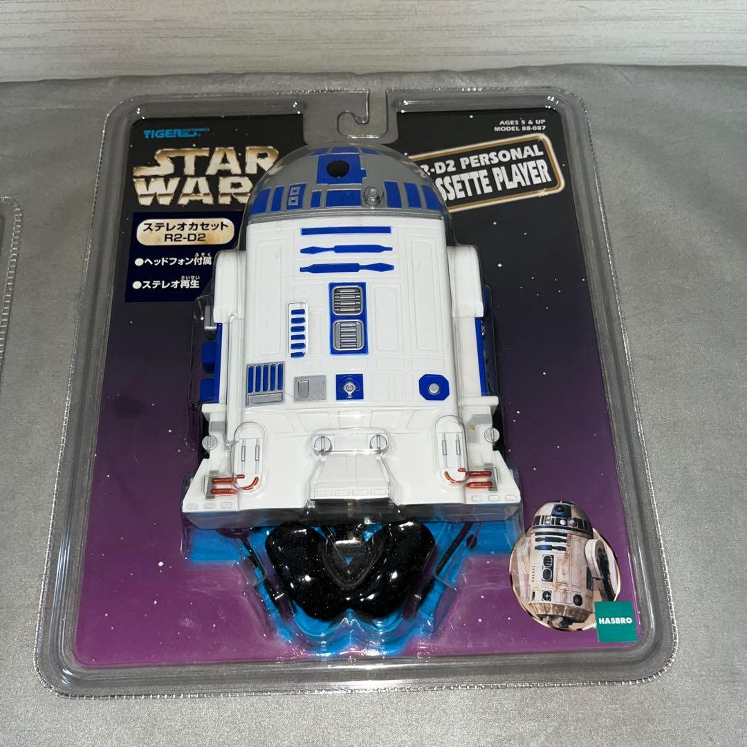 【未開封品】スターウォーズ　R2D2 カセットプレーヤー　キーチェーン