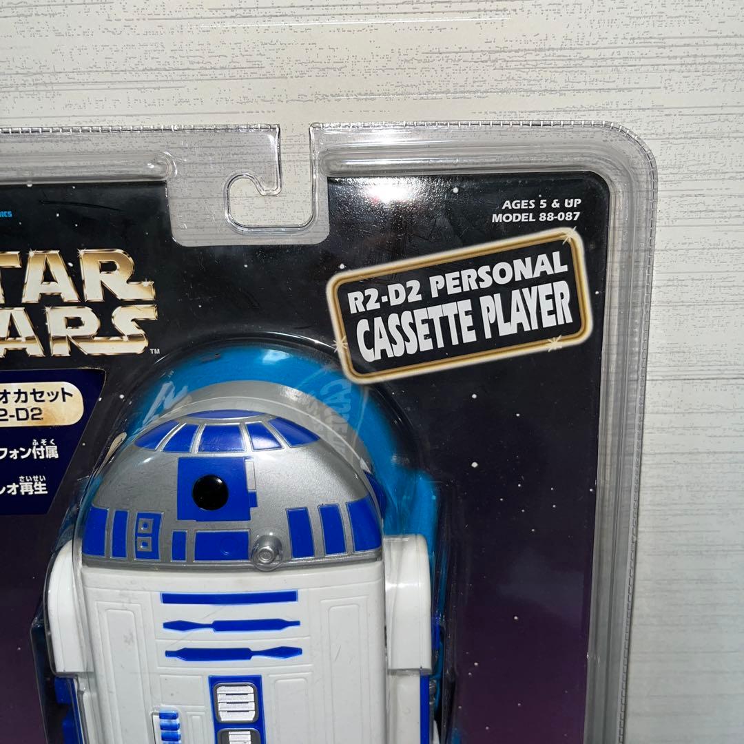 【未開封品】スターウォーズ　R2D2 カセットプレーヤー　キーチェーン
