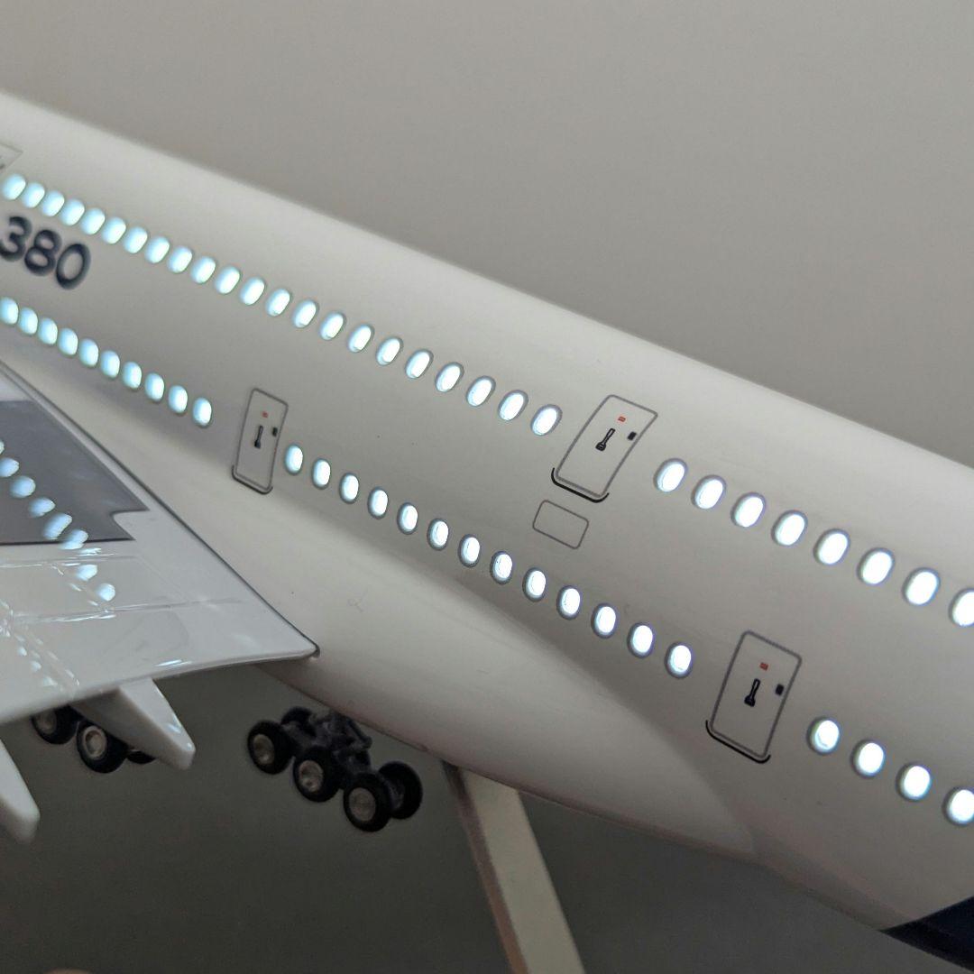 エアバス A380 1/160 飛行機 46cm LEDライト点灯