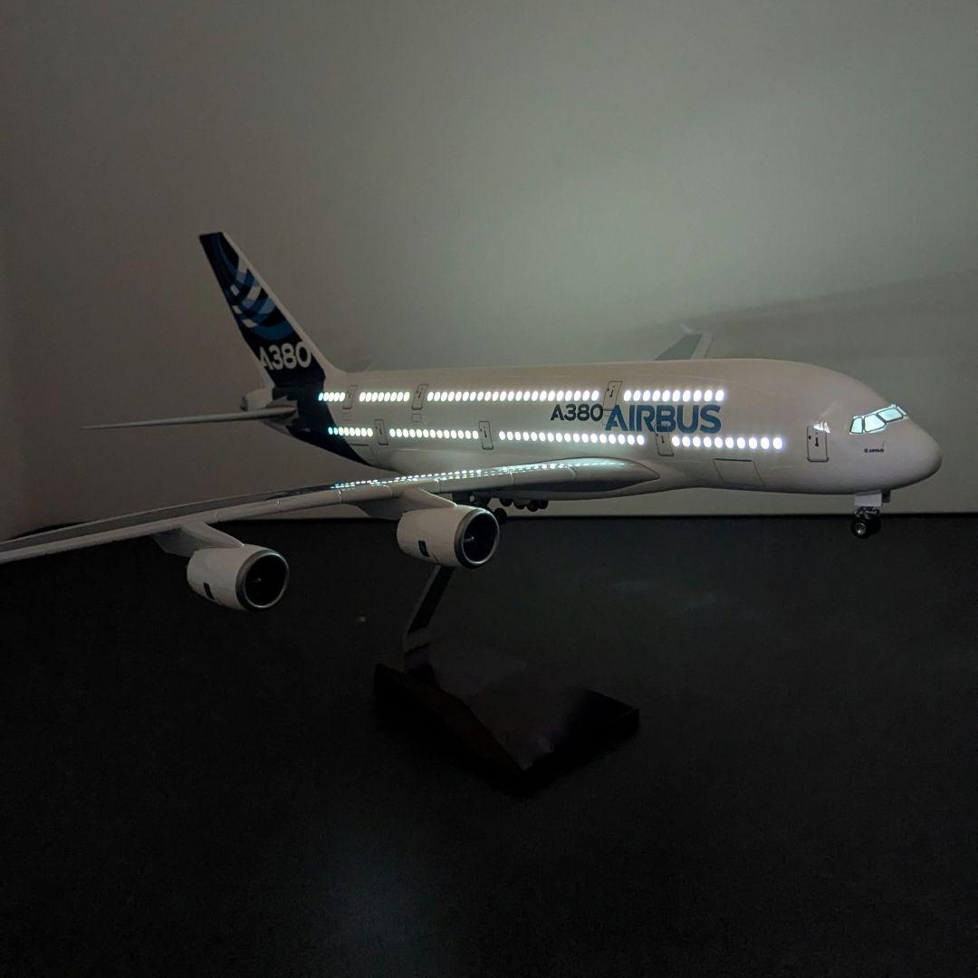エアバス A380 1/160 飛行機 46cm LEDライト点灯