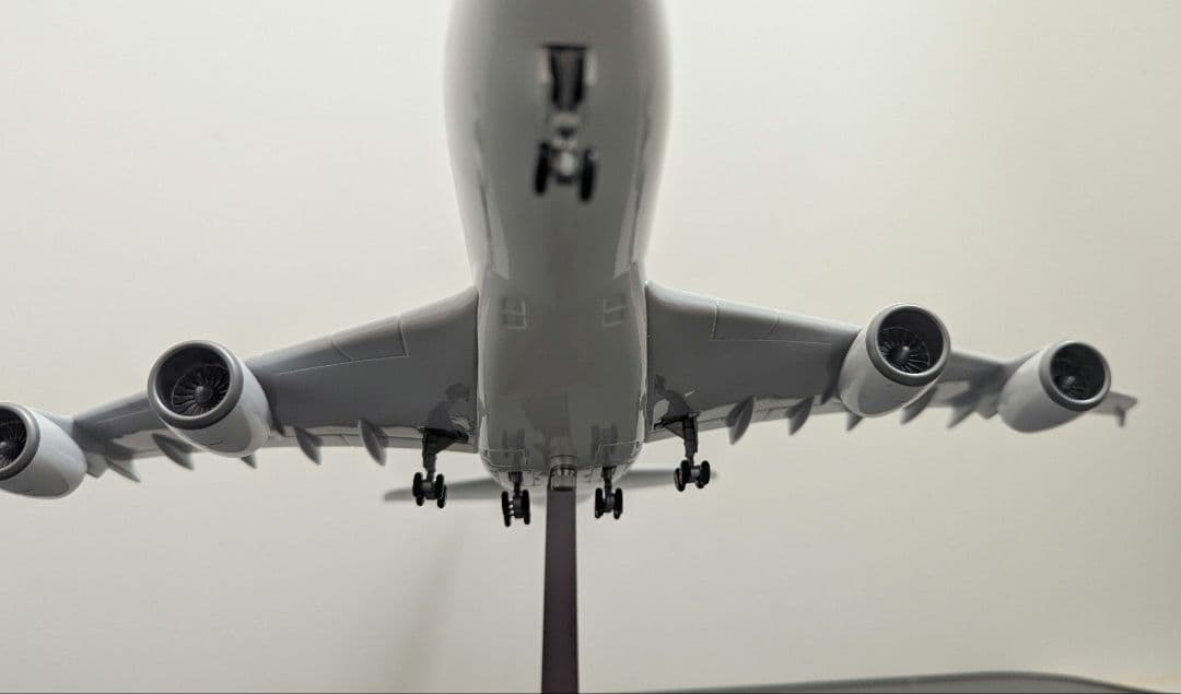 エアバス A380 1/160 飛行機 46cm LEDライト点灯