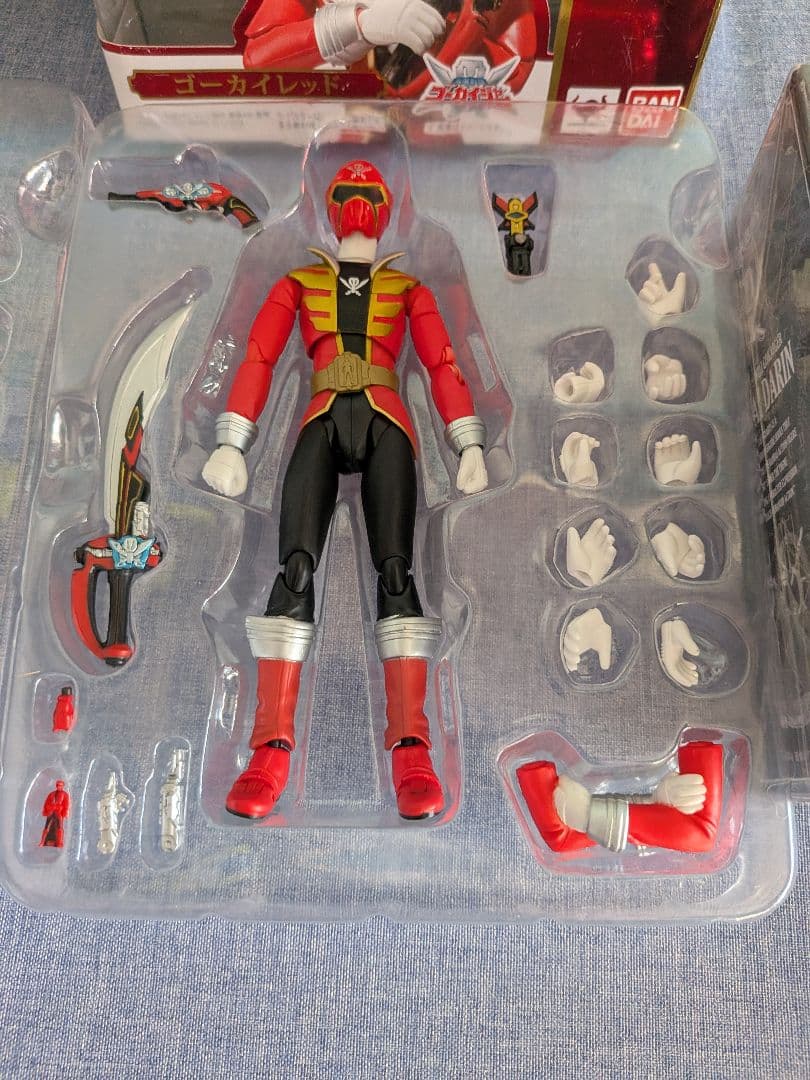 S.H.Figuartsゴーカイジャー レッド·ブルー 初回限定2個付きセット