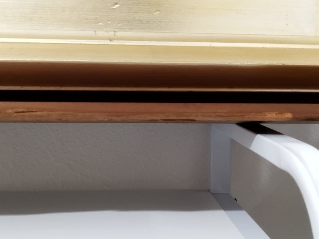 岡本唐貴　油彩画８号 「風景」 プロレタリア