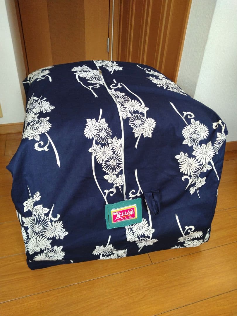 八端判 座布団 5枚 吉伸 (座布団袋付き)