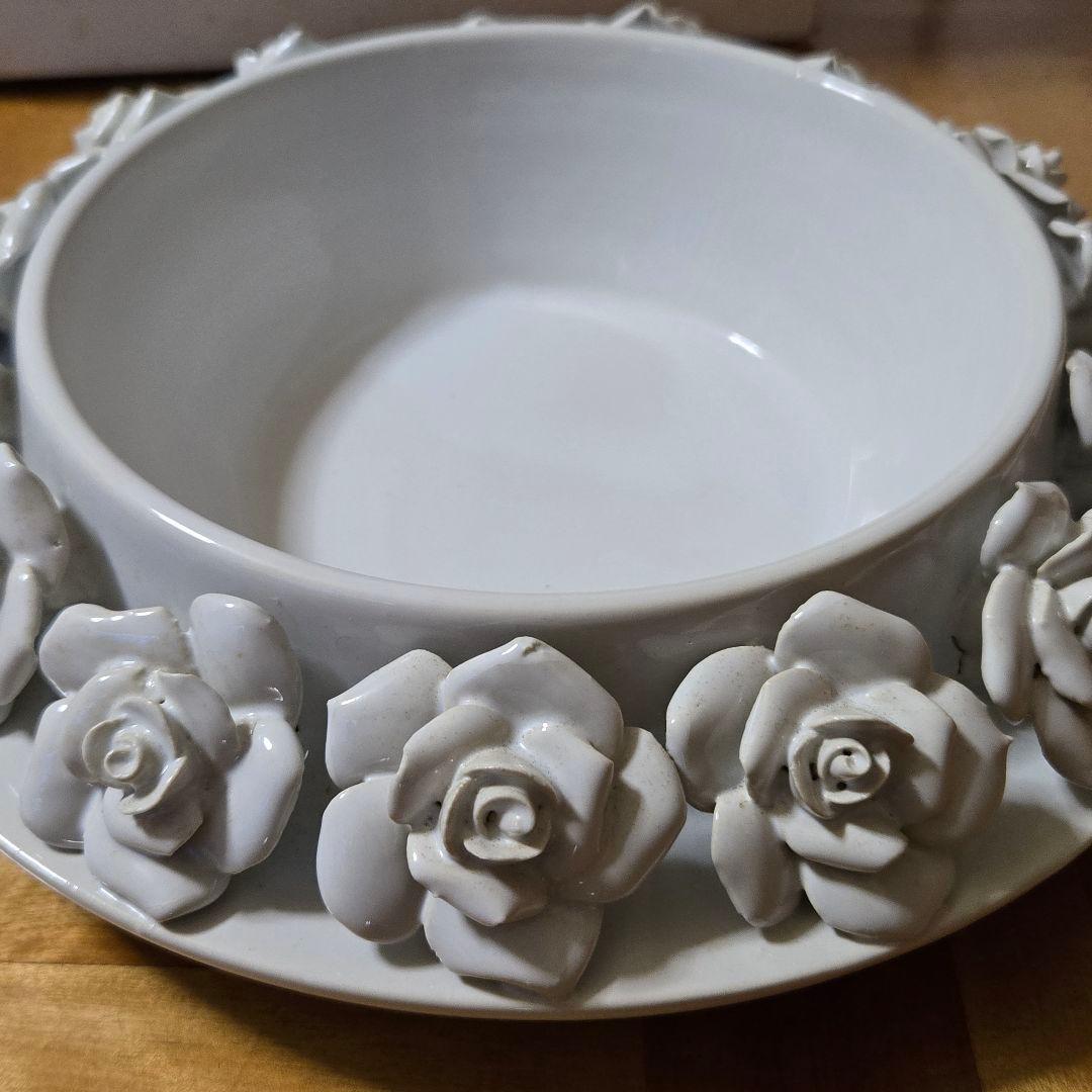 卓上　噴水　ライト　薔薇　ローズ　陶器　インテリア　オブジェ　陶器　磁器