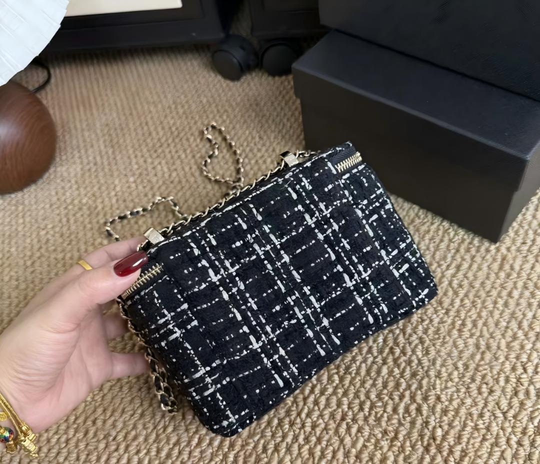 ノベルティ ツイード ショルダーバッグ ポーチ