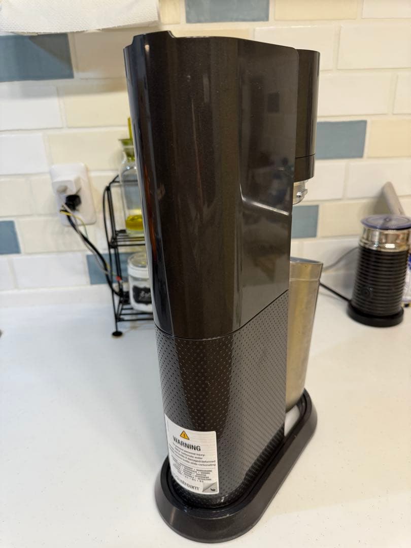 美品　sodastream ソーダストリーム DUO デュオ 炭酸水メーカー箱付