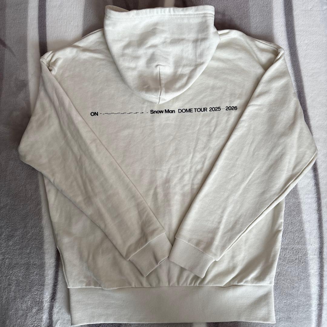 Man ON パーカー Lサイズ