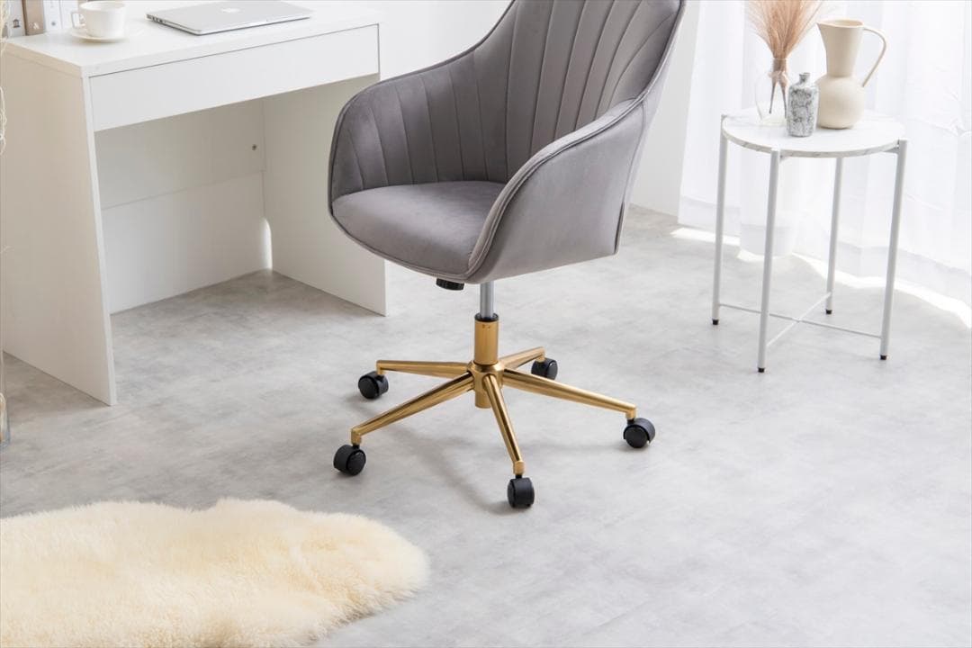 ベロアデスクチェア　グレー　　包み込まれるようなデザイン