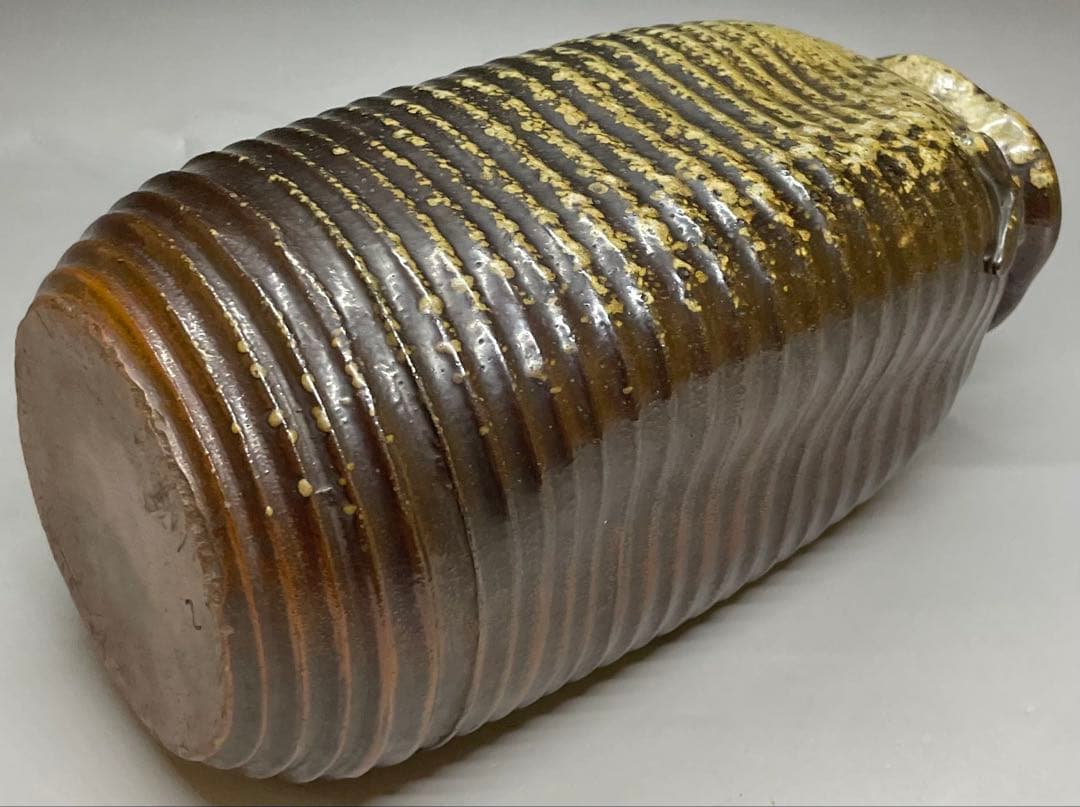 ヨシモ※プロフ必読※古備前　桂又三郎織　結文耳轆轤目ヘコミ花生　G532