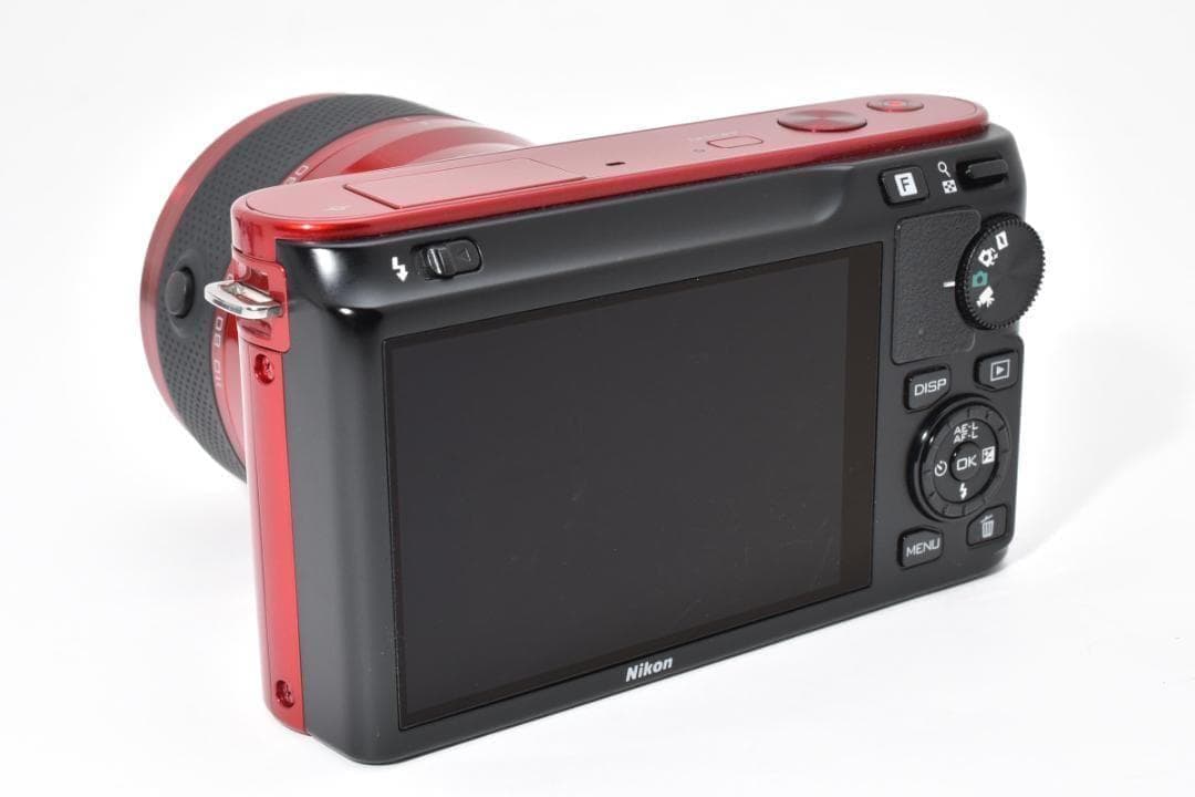 【極上品】ショット数1634回！ Nikon 1 J1 レッド 望遠レンズセット