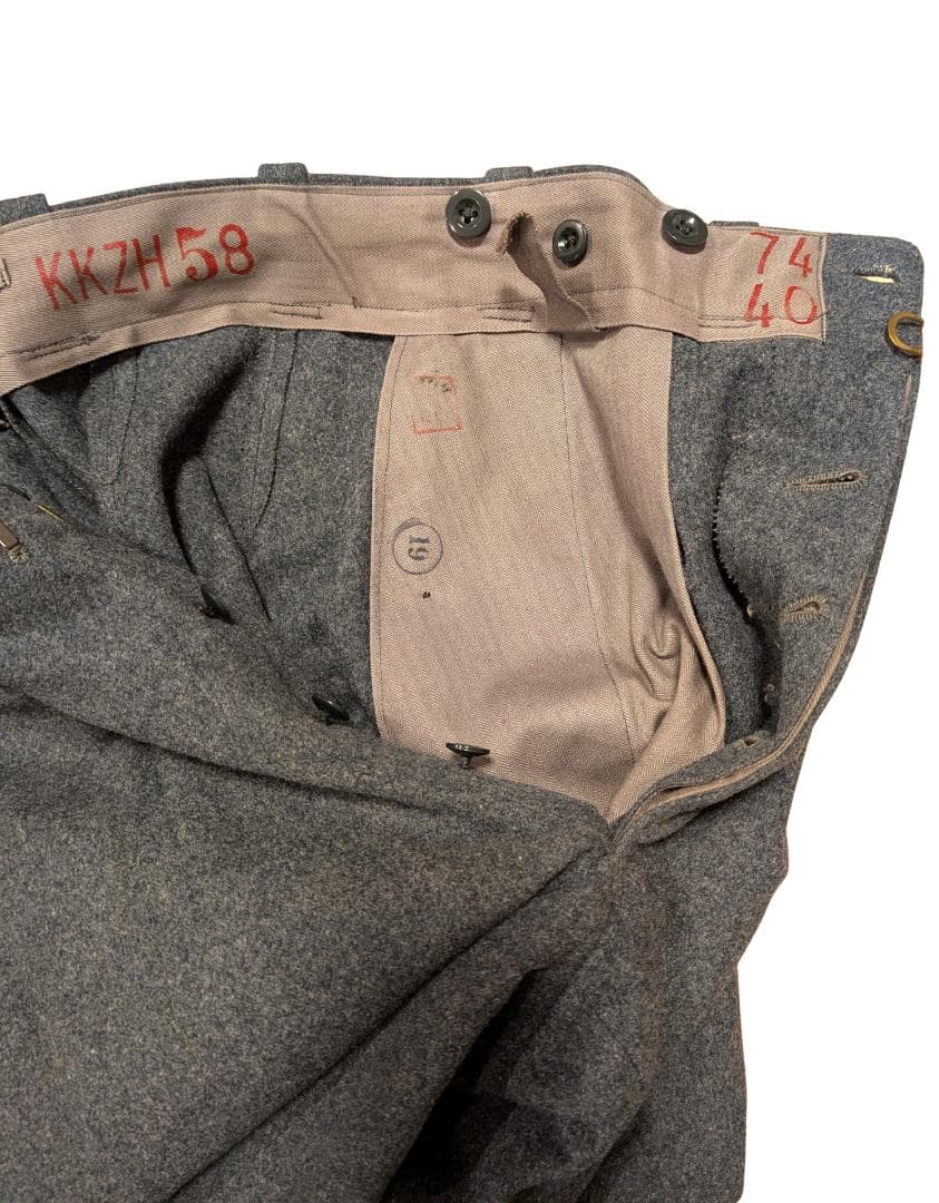 スイス軍 赤十字 衛生兵 制服 ウール 上下セット ヴィンテージ