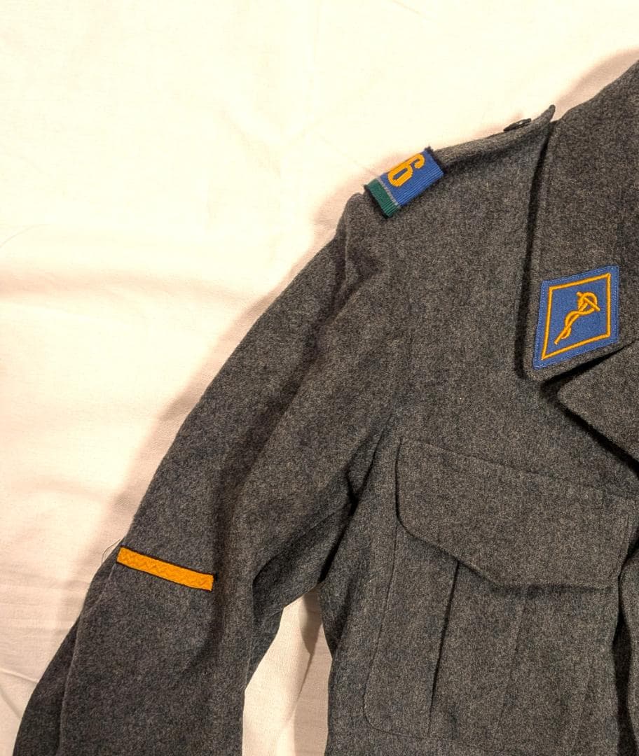 スイス軍 赤十字 衛生兵 制服 ウール 上下セット ヴィンテージ