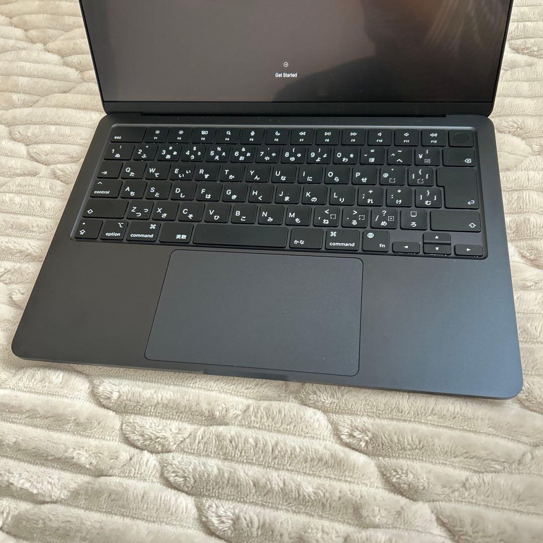 MacBook Air M2 8GBメモリ 256GBストレージ