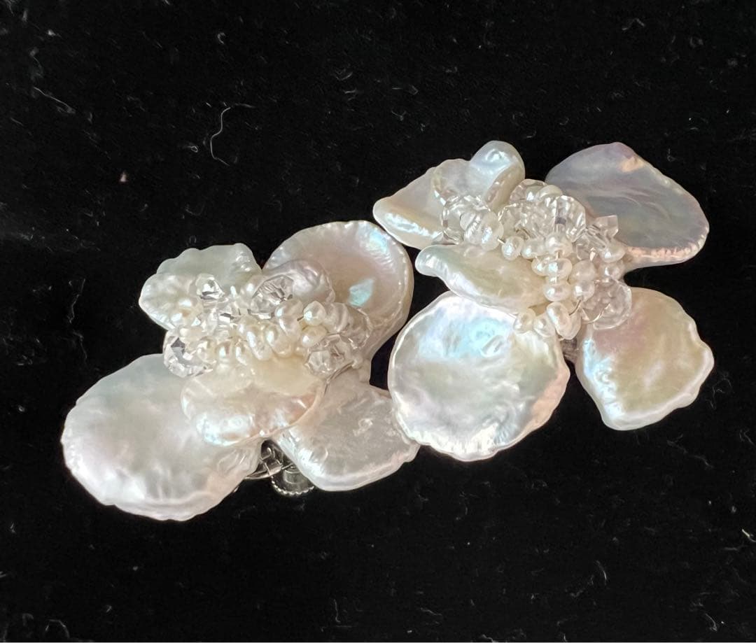 イヤリングお花大振り♡