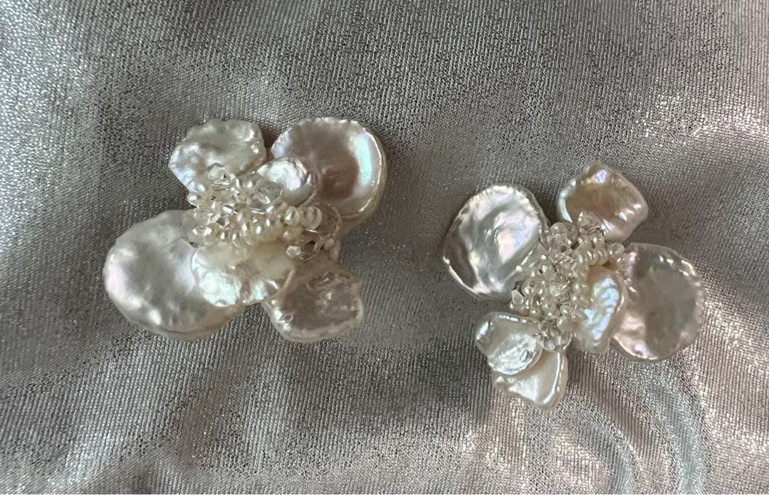 イヤリングお花大振り♡