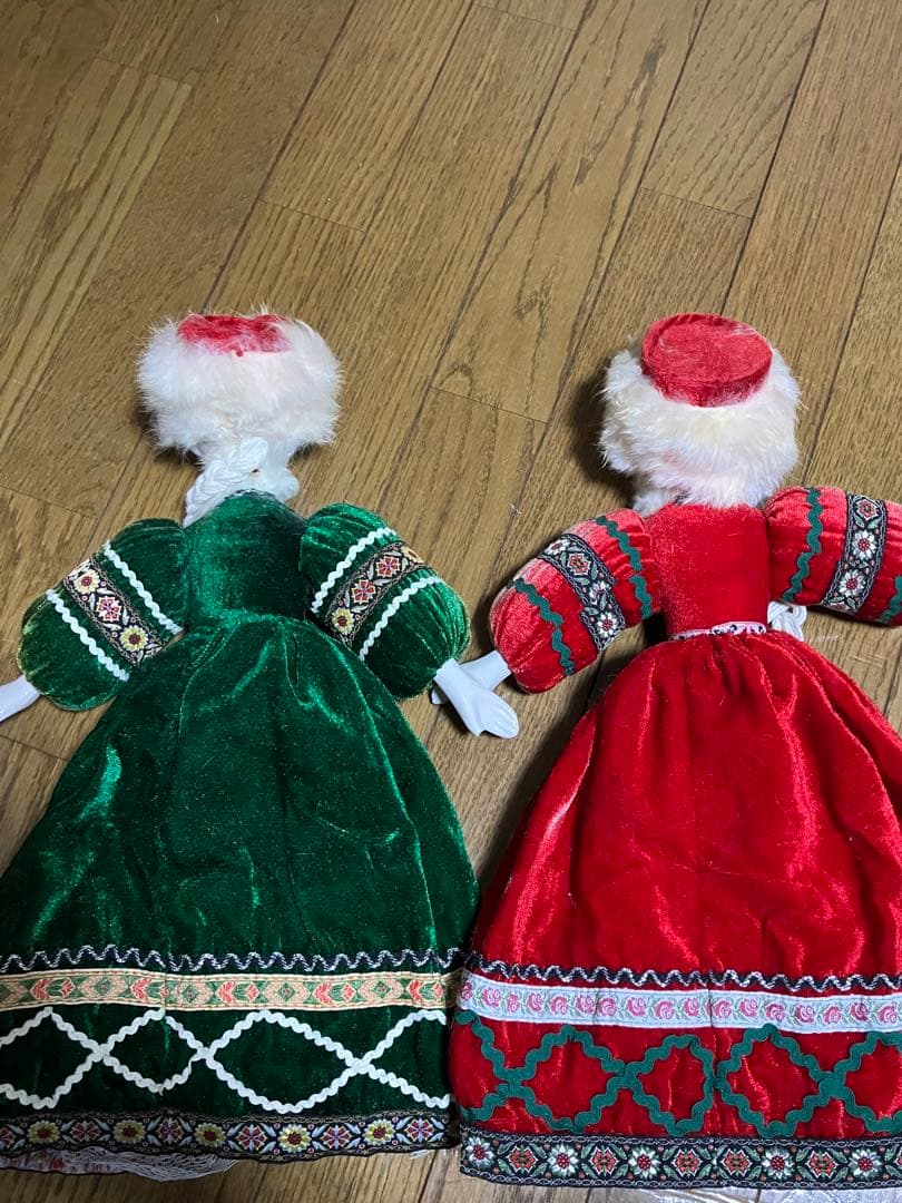 ロシア民族衣装　人形　ラタン椅子付き　アンティーク人形