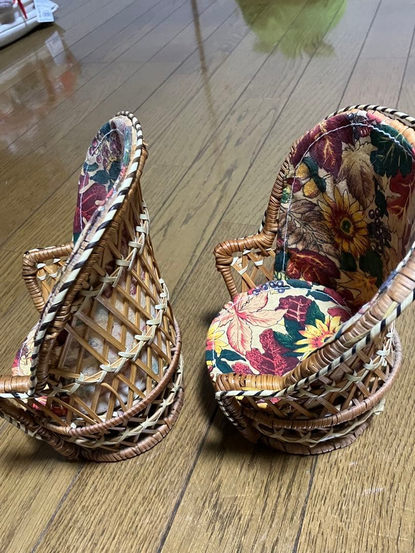 ロシア民族衣装　人形　ラタン椅子付き　アンティーク人形