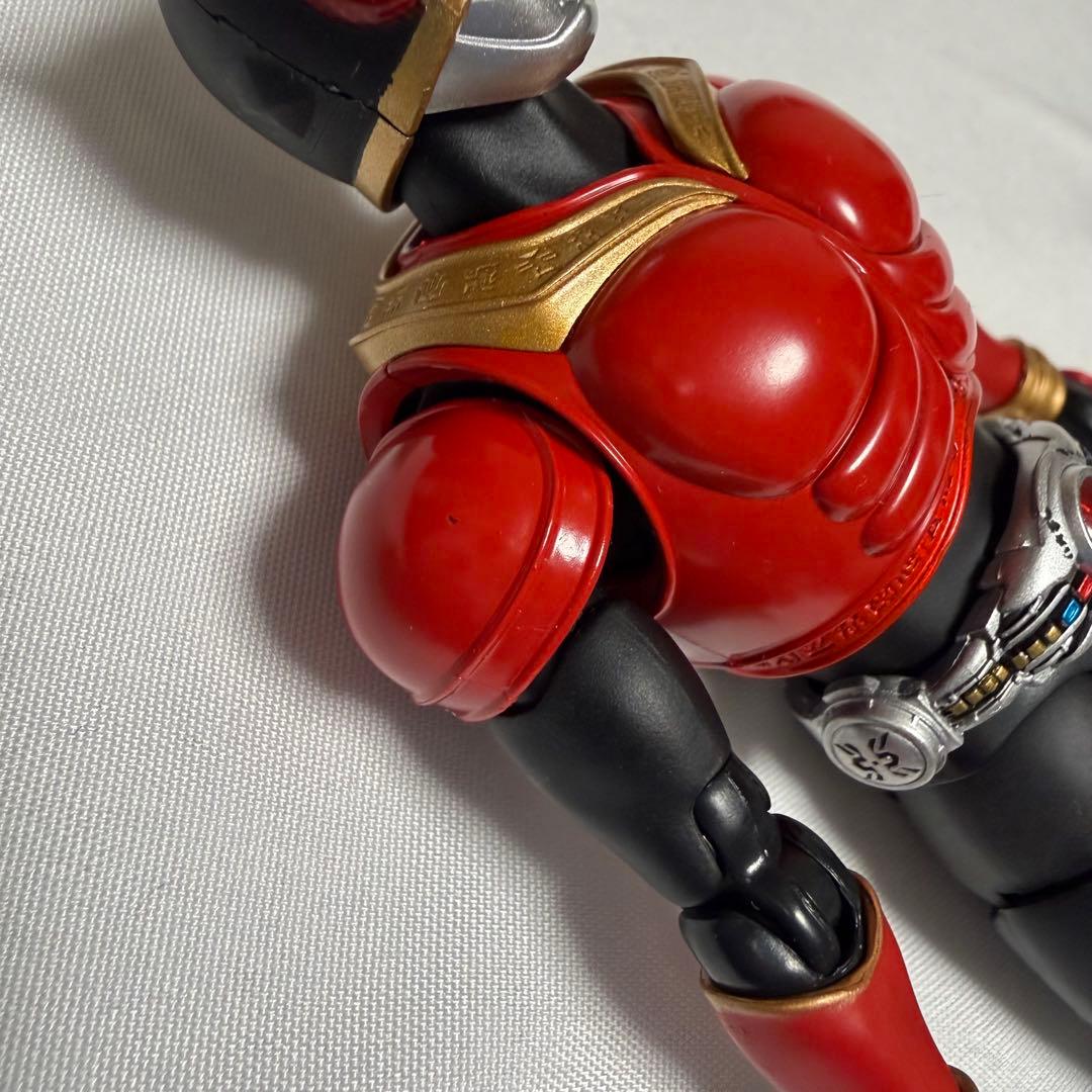 仮面ライダークウガ　真骨彫