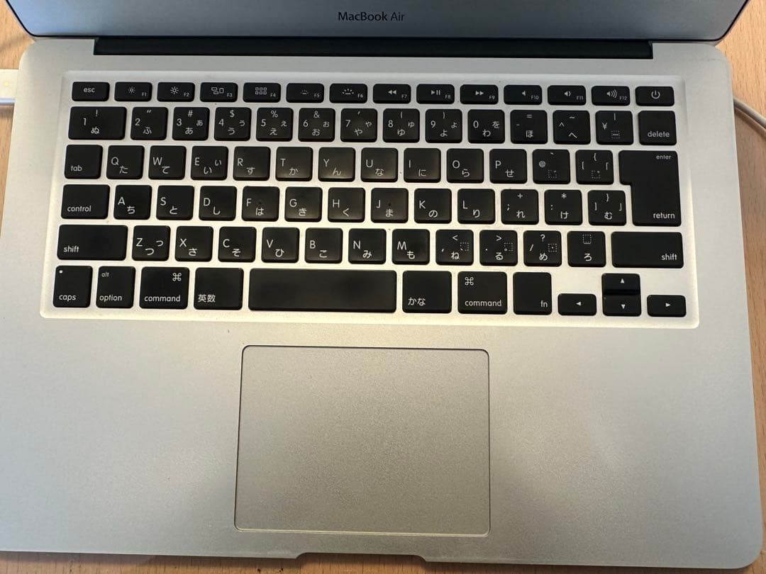 MacBook Air 13インチ 2013モデル 充電器付き 初期化済み