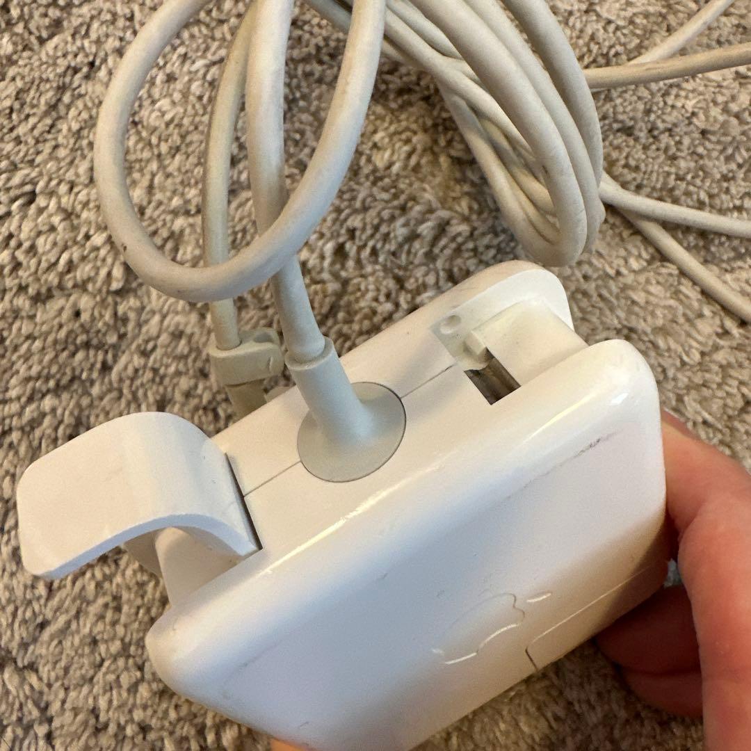 MacBook Air 13インチ 2013モデル 充電器付き 初期化済み