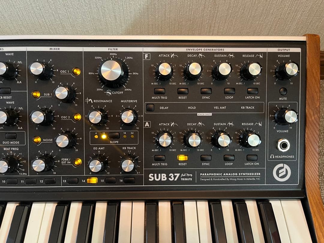 MOOG Subsequent37 アナログシンセサイザー
