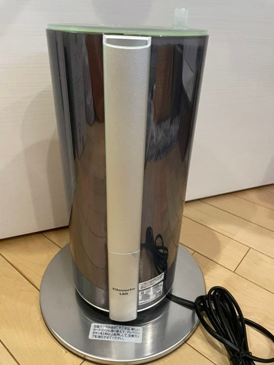 クレベリンLED搭載　ハイブリッド式加湿器