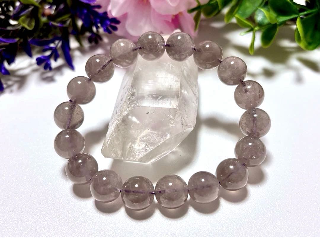 究極品質　秘蔵放出　光を纏いし神の聖石　幻のヒマラヤグレージュアメジストのブレス