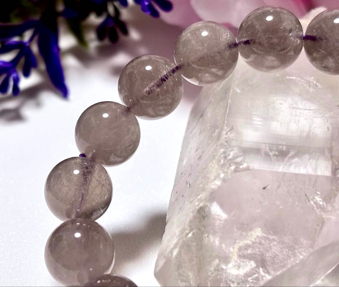 究極品質　秘蔵放出　光を纏いし神の聖石　幻のヒマラヤグレージュアメジストのブレス