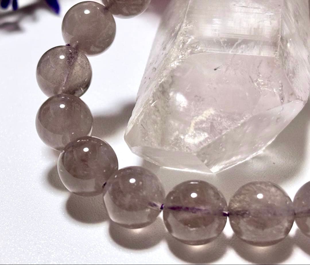 究極品質　秘蔵放出　光を纏いし神の聖石　幻のヒマラヤグレージュアメジストのブレス