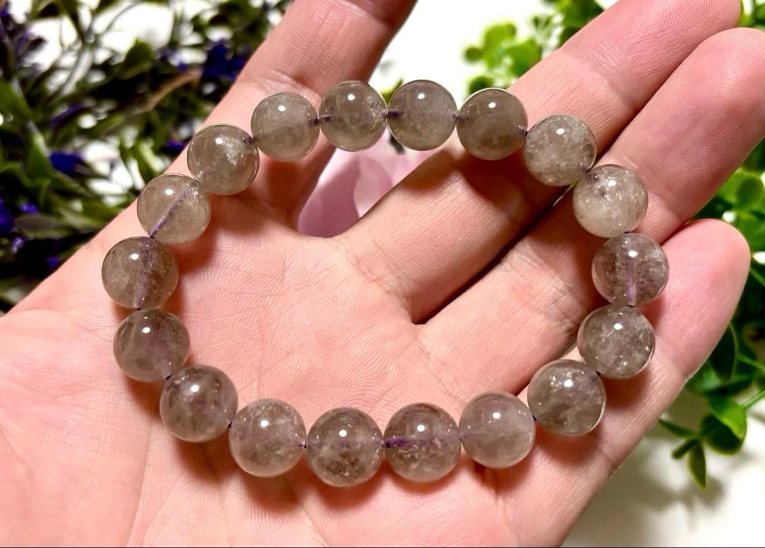 究極品質　秘蔵放出　光を纏いし神の聖石　幻のヒマラヤグレージュアメジストのブレス