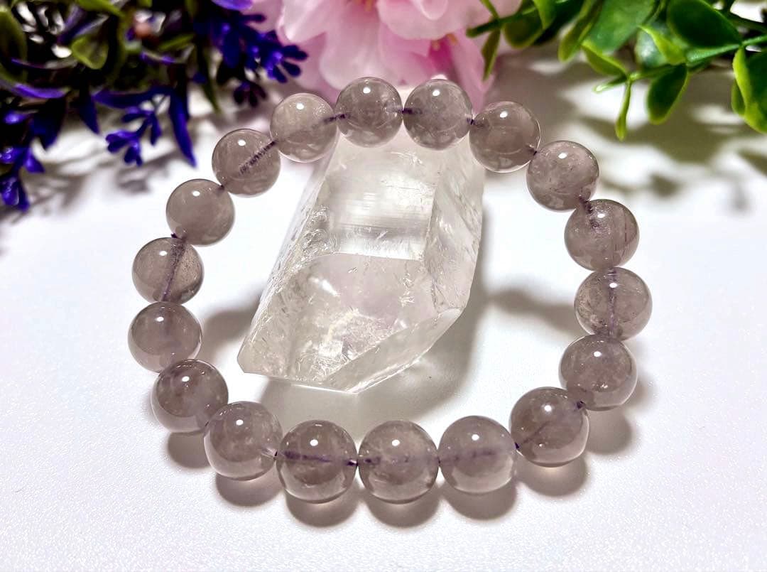 究極品質　秘蔵放出　光を纏いし神の聖石　幻のヒマラヤグレージュアメジストのブレス