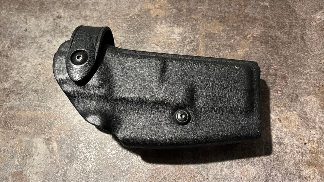 サファリランドS&W M&P9 ホルスター 右利き用　SAFARILAND