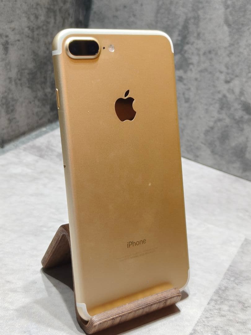 iPhone7 Plus 32GB SIMフリー スマホ