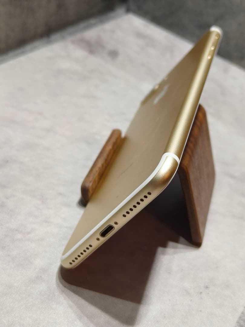 iPhone7 Plus 32GB SIMフリー スマホ