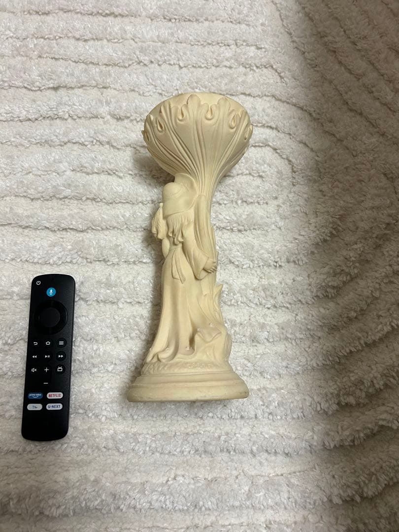 陶器製女性像彫刻花瓶