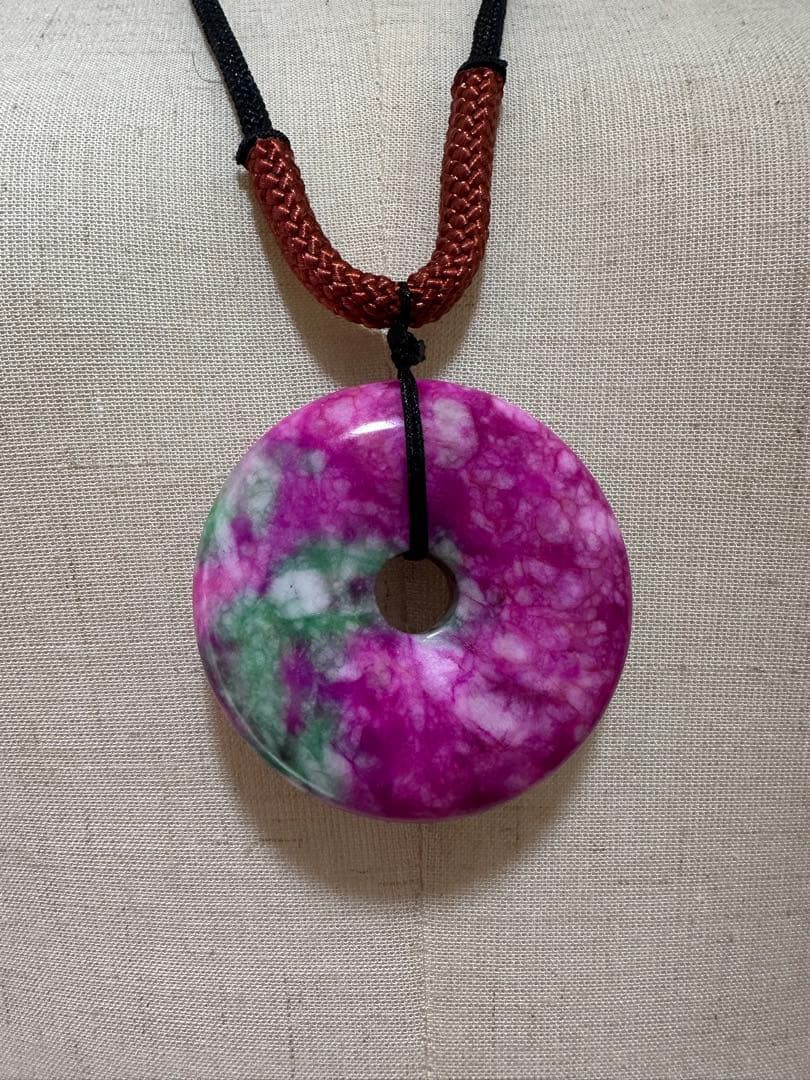 春節祭　スギライトペンダント　ピンク緑