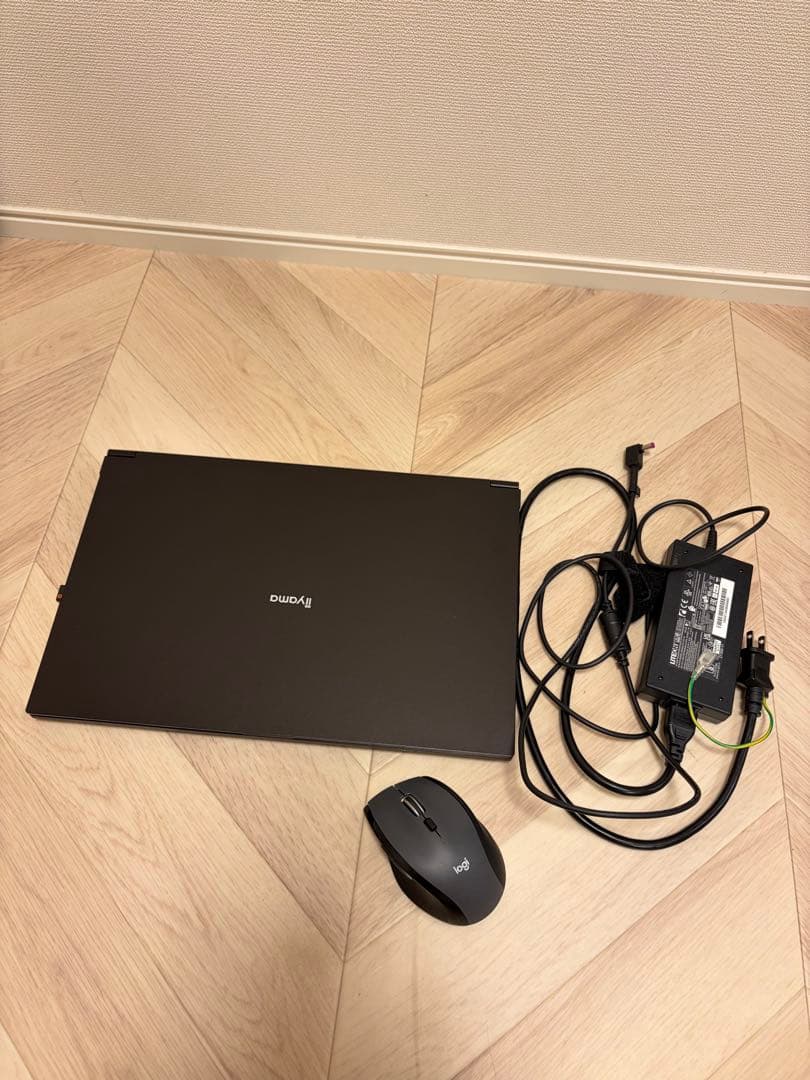 iiyama Infinity 15.6インチ ノートPC