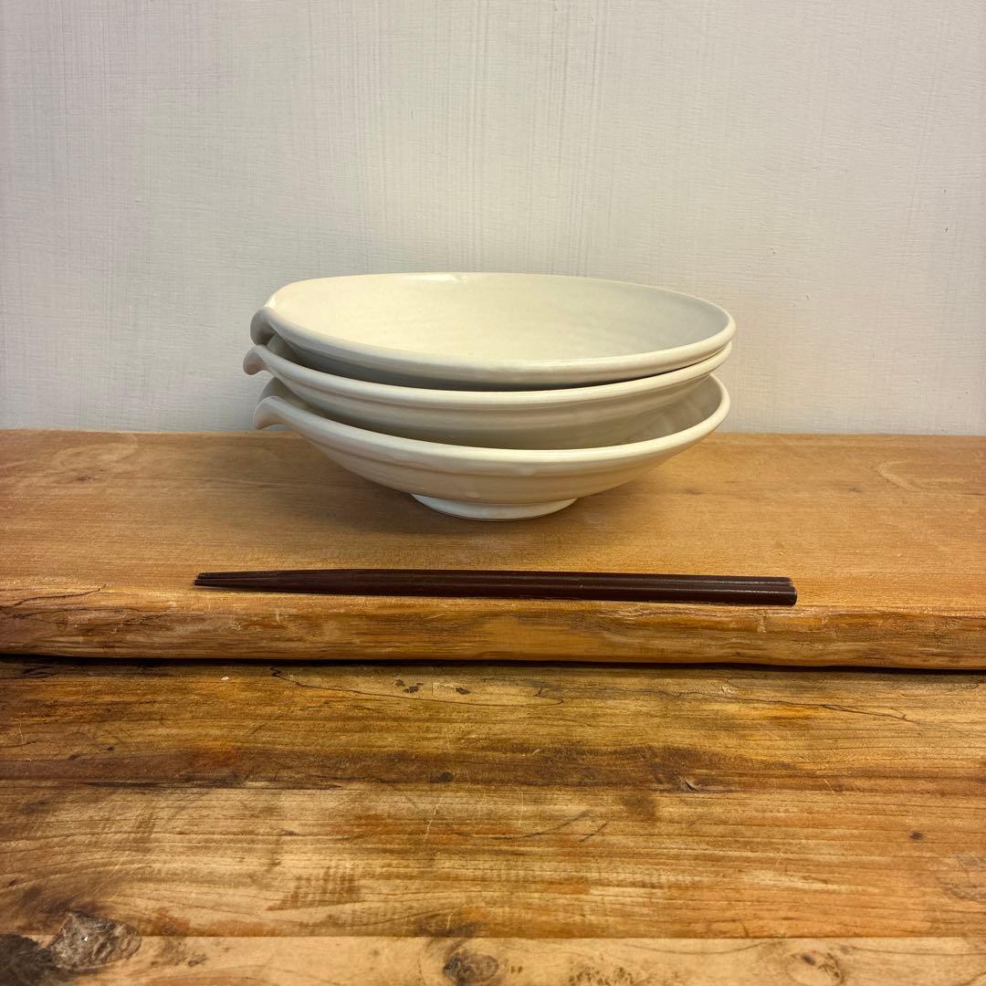 新品　陶器　陶芸作家　不揃い片口鉢3個　463