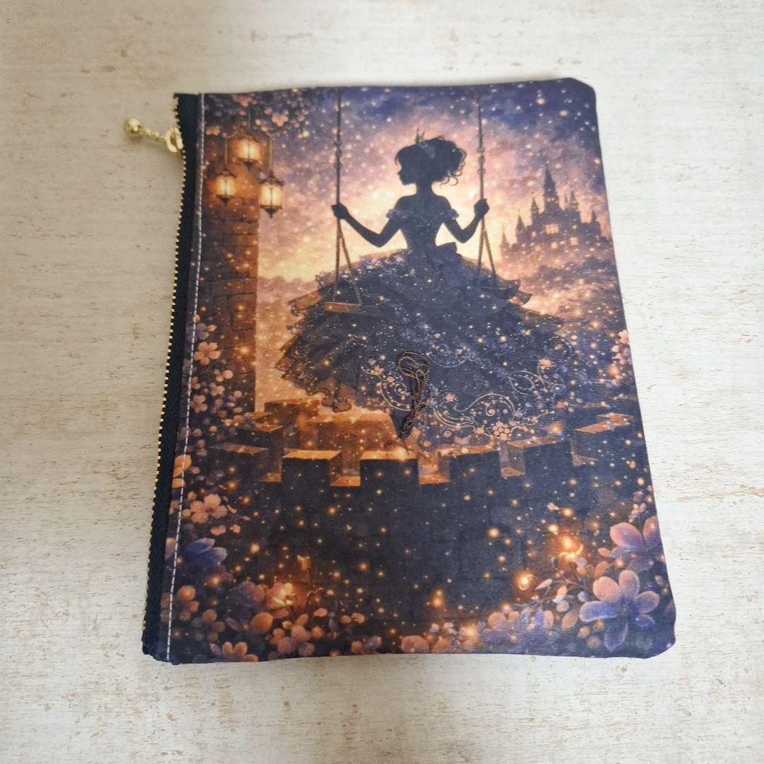 幻想的なパネル生地　ハンドメイド　まちなしバッグ　ポーチ