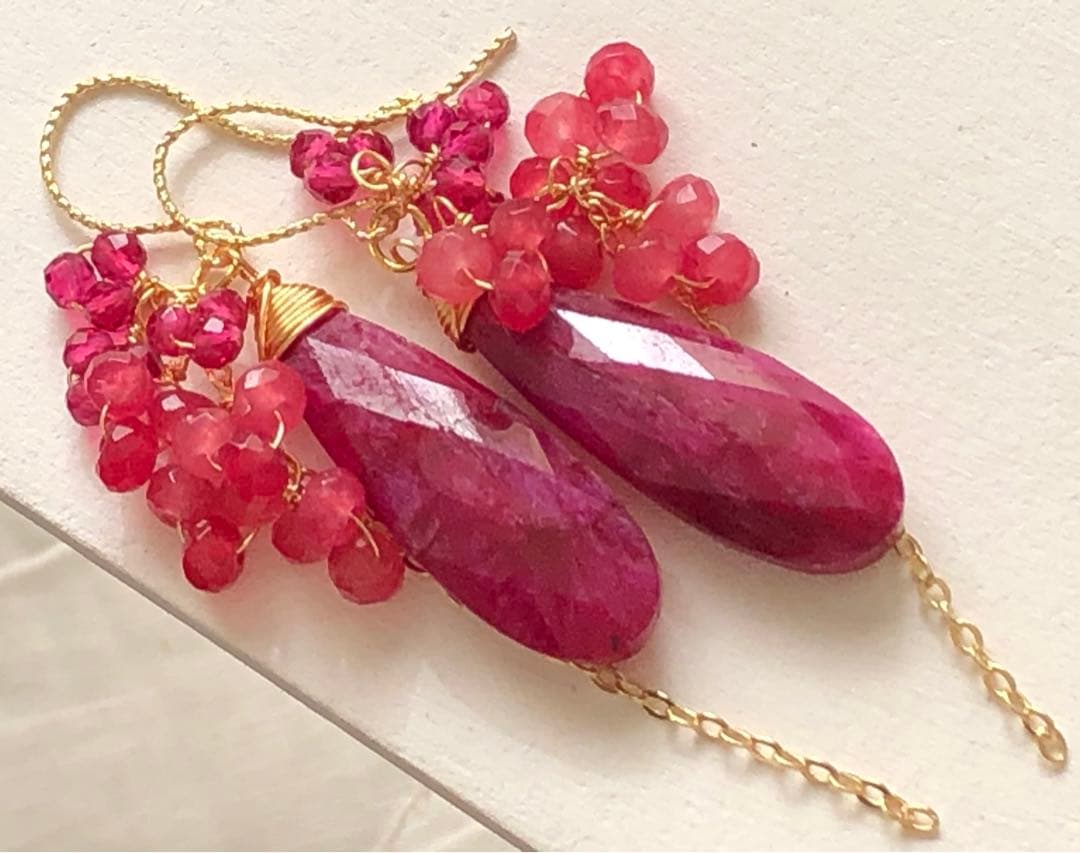 天然石☆超大粒ルビーロングペアシェイプのゴージャスピアスorイヤリング14kgf