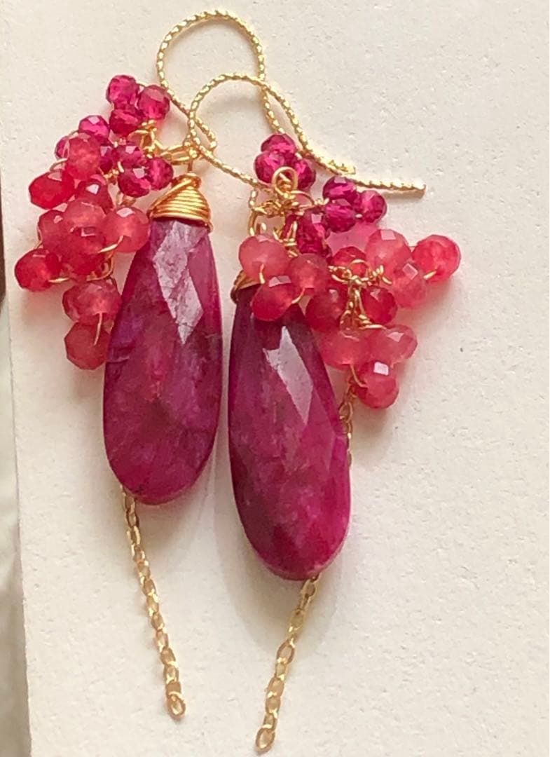 天然石☆超大粒ルビーロングペアシェイプのゴージャスピアスorイヤリング14kgf